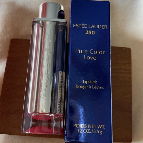 ♦️Estee Lauder pure color love lipstick 💄 - Picture 3 of 3